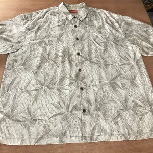 Tommy Bahama Hawaiian 100% Silk Shirt Men XXL Gray Floral Button Up Pocket 18437